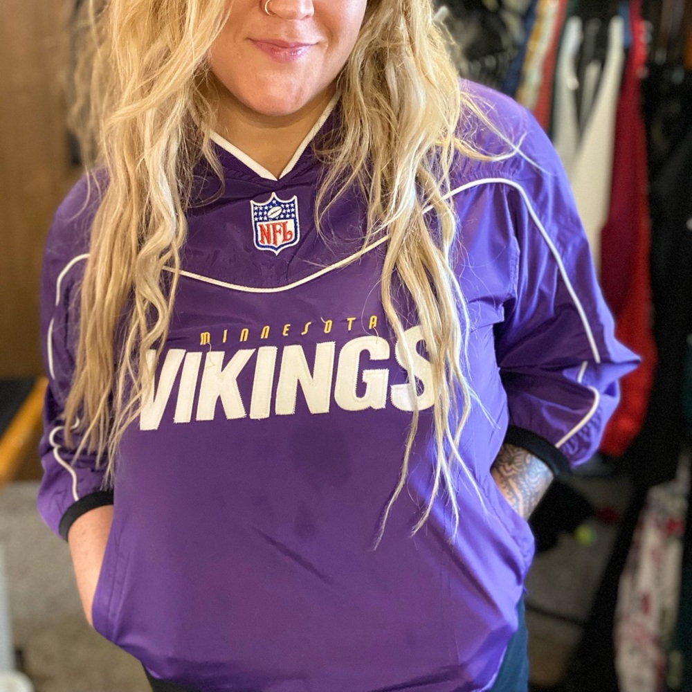 Vintage Vikings jacket w front pocket